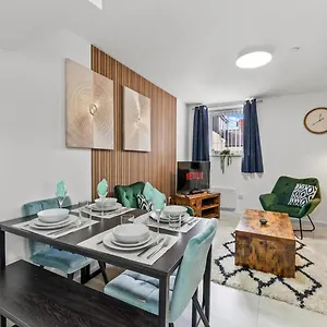 A Stylish Luxury 2 Bedroom Duplex Cardiff